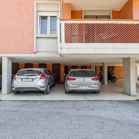Appartement Domus Lucis Terrace & Private Parking